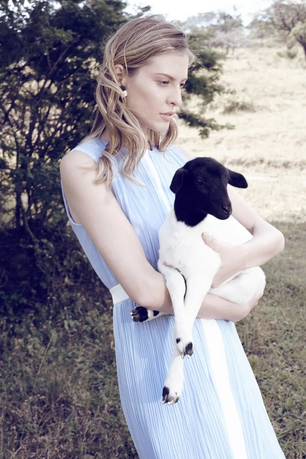 Dona Santa SS16 look book by Lee Oliveira Dona Santa SS16 look book by Lee Oliveira