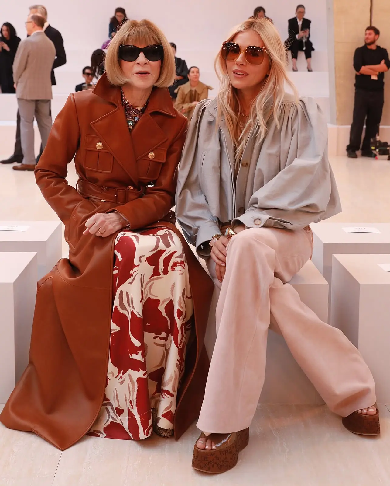 CHLOÉ SS25 FRONT ROW